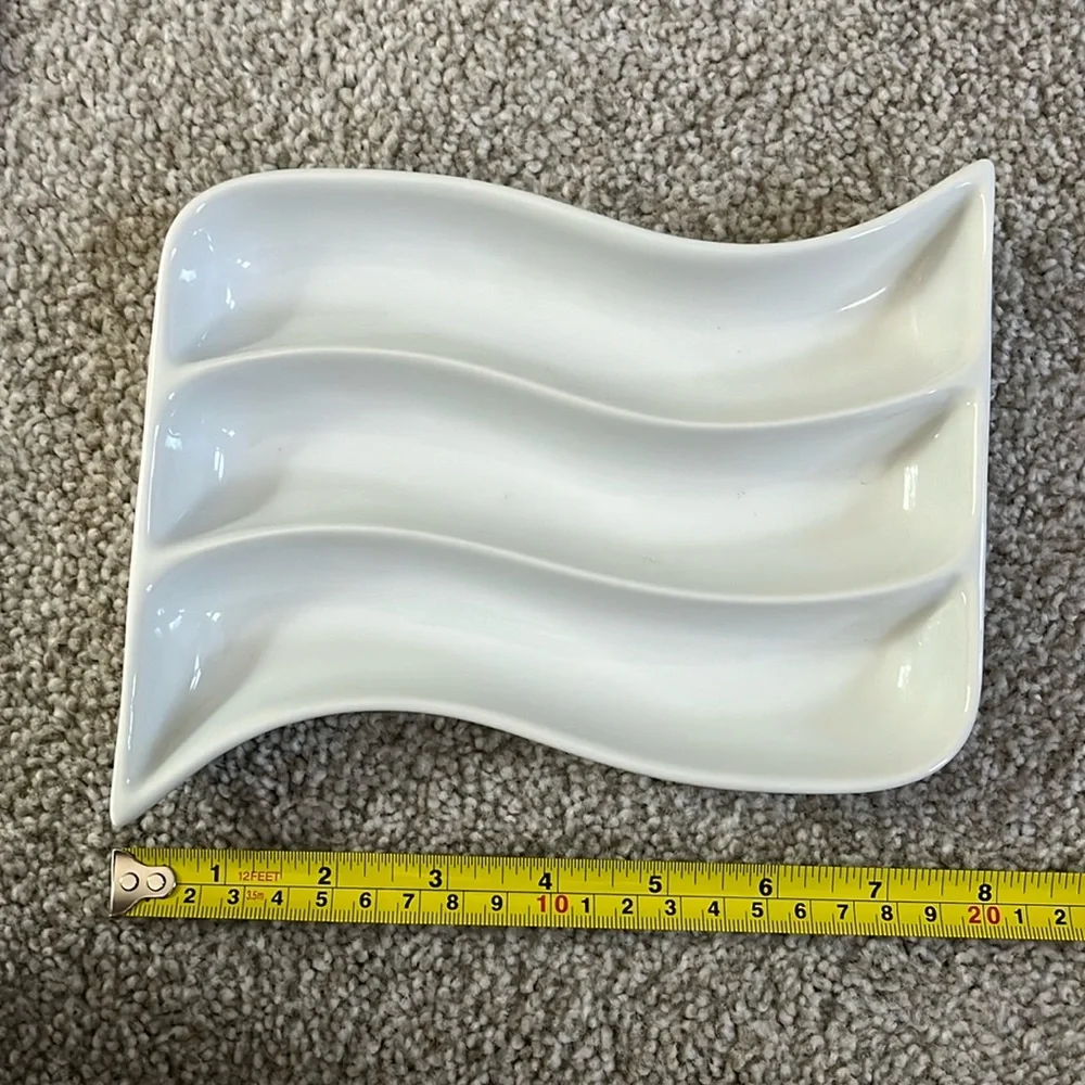Crate & Barrel White Porcelain Swirl Square Appetizer Candy Dish 7